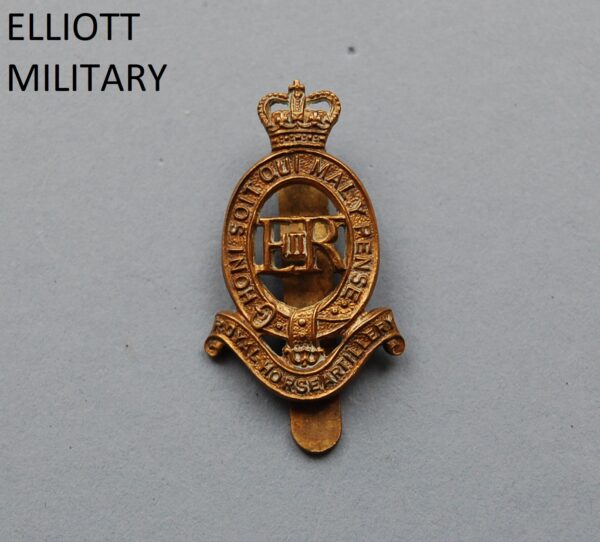 Queens Crown Royal Horse Artillery Brass Cap Badge - Elliott Military