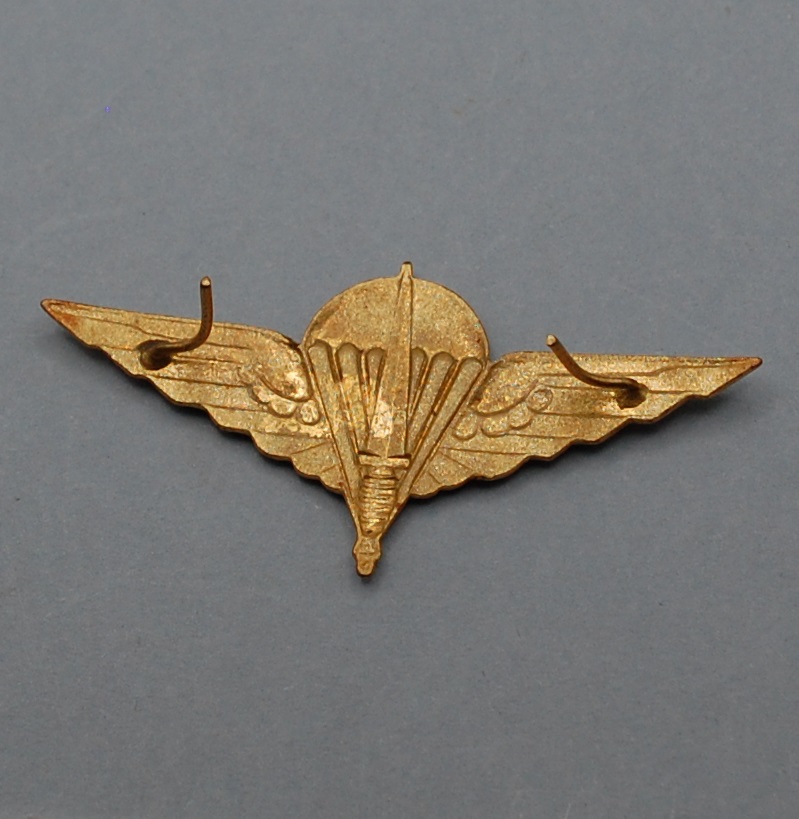 BEL PRA COM WNG OFR BDG