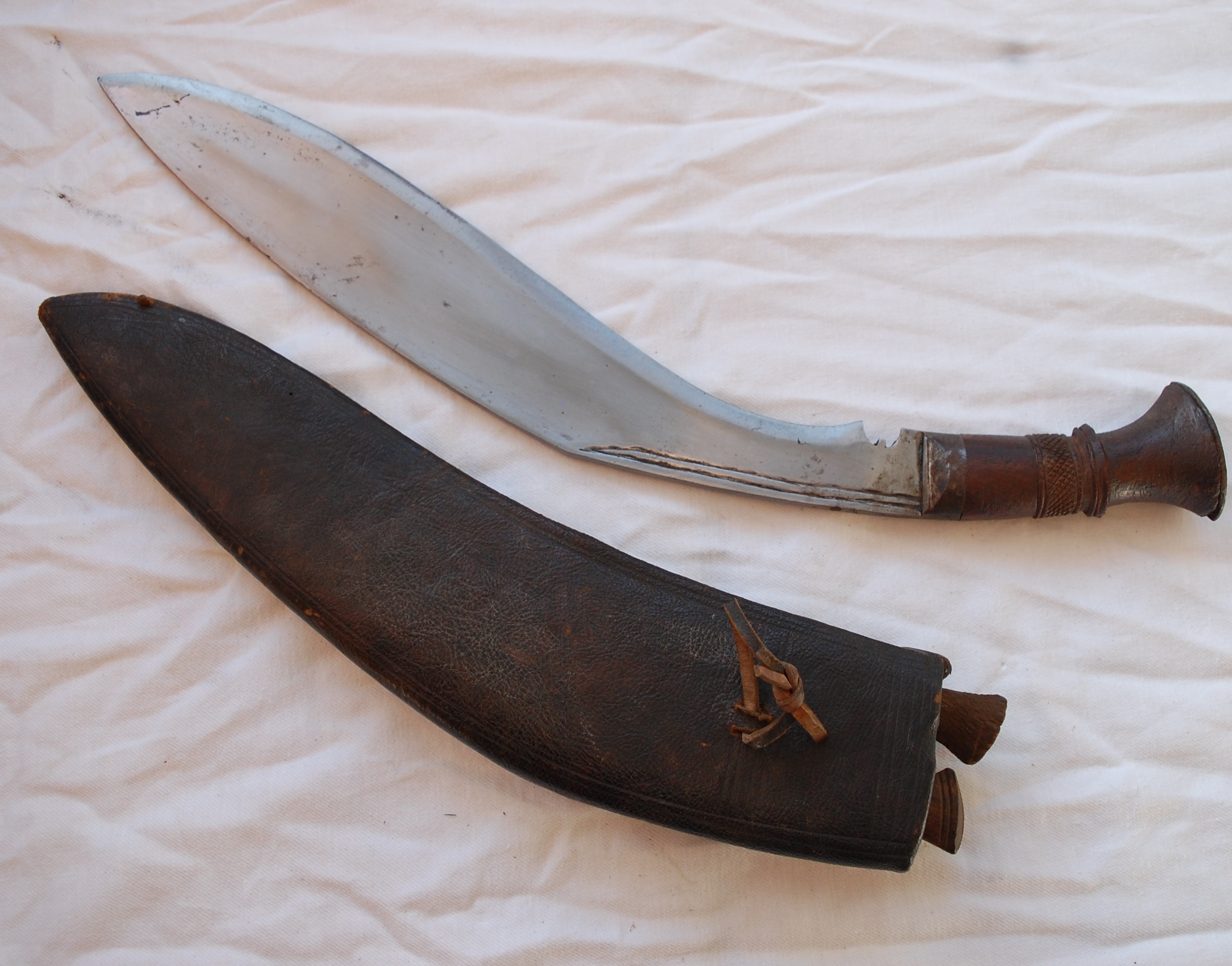Antique Gurkha Kukri - Image 4